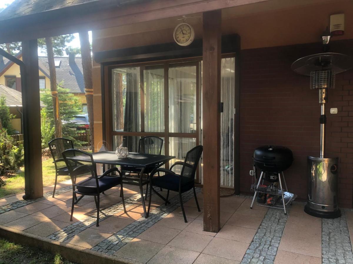 Dom Nad Morzem 250M Od Plazy Miedzywodzie Villa Bagian luar foto