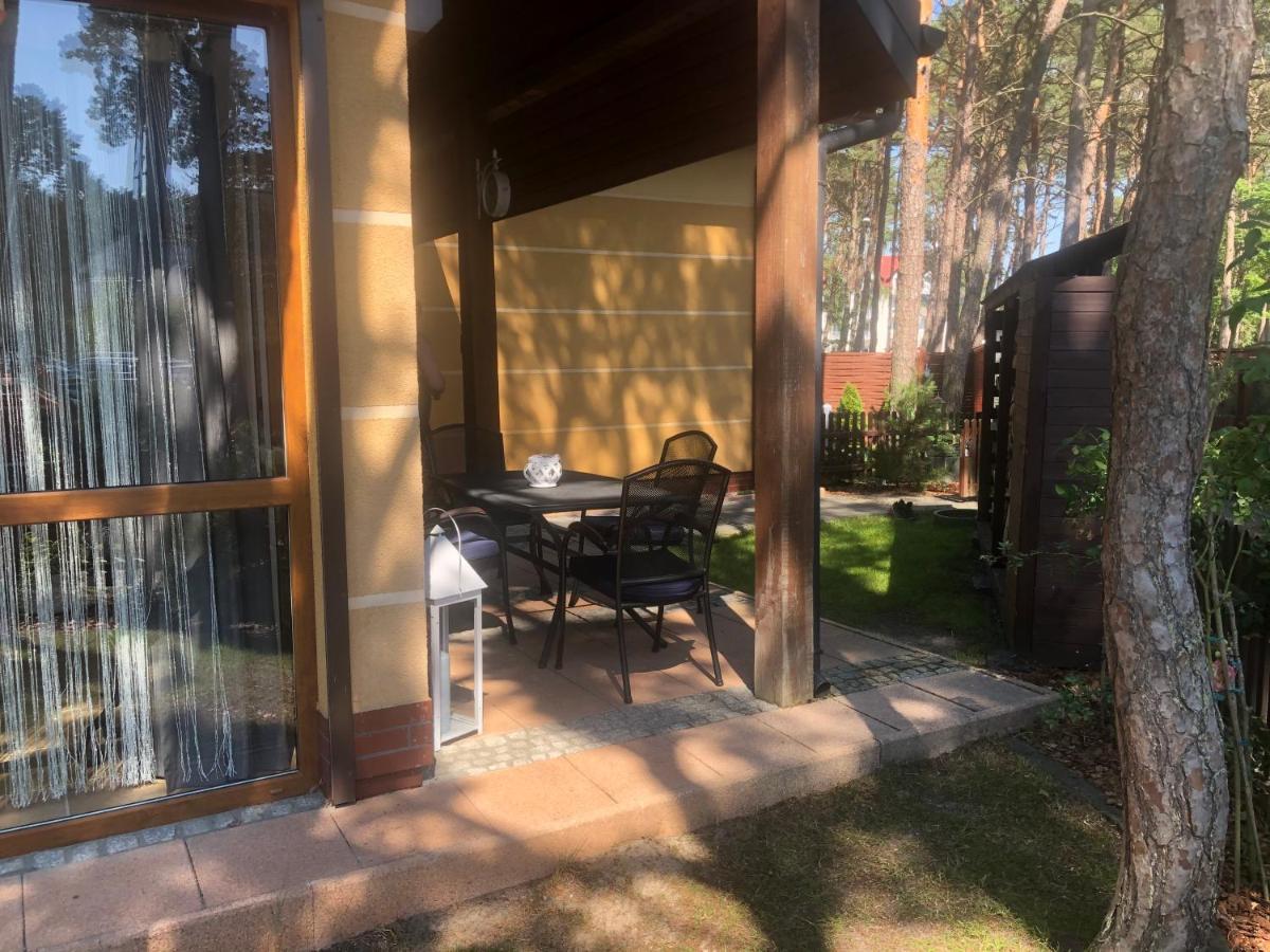 Dom Nad Morzem 250M Od Plazy Miedzywodzie Villa Bagian luar foto