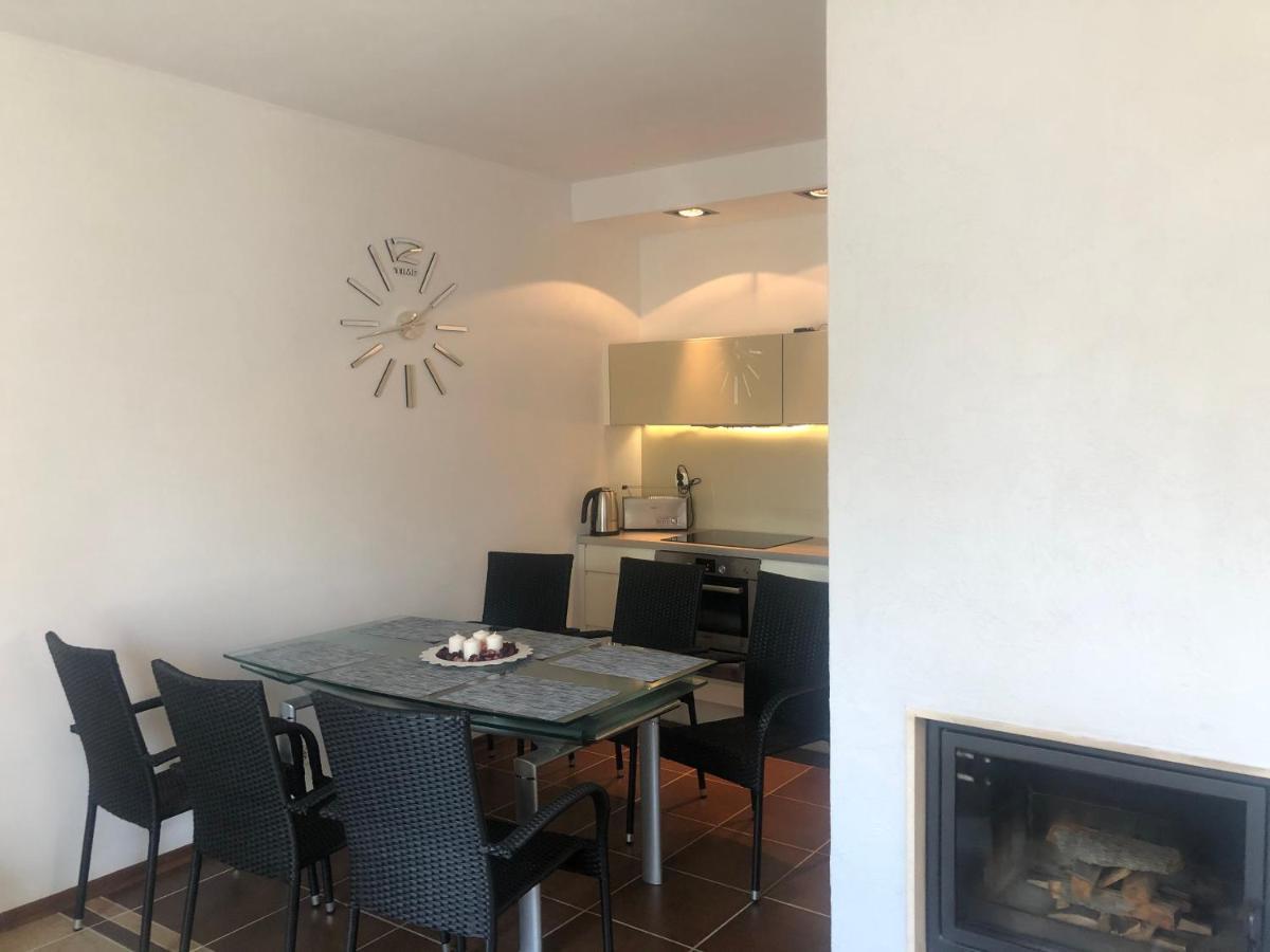 Dom Nad Morzem 250M Od Plazy Miedzywodzie Villa Bagian luar foto